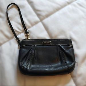 COACH Vintage Leather Wristlet Everday Clutch Genuine SOFT Leather Designer